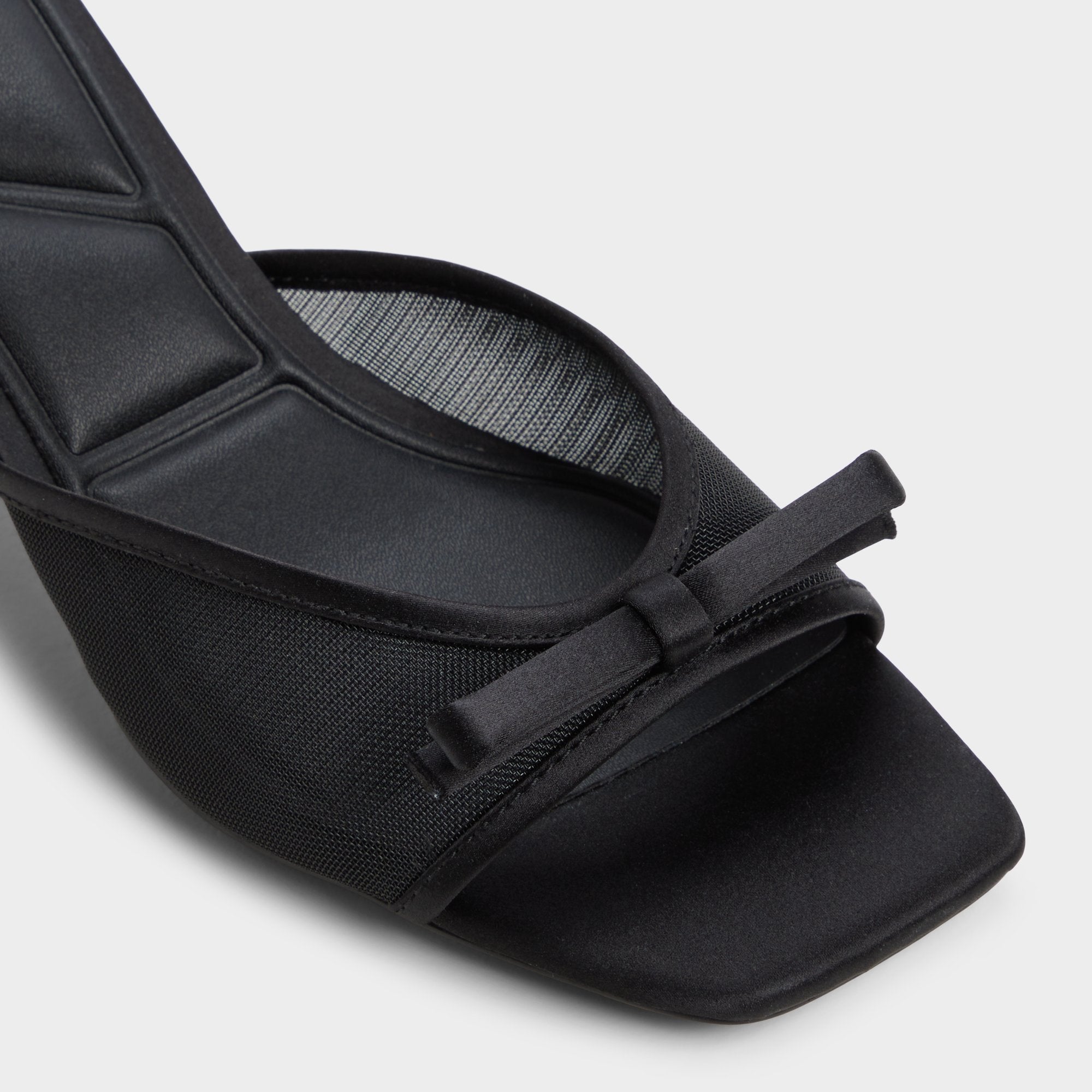 Begoniaa Black Women's Heeled mules - Heeled mule Kitten heel