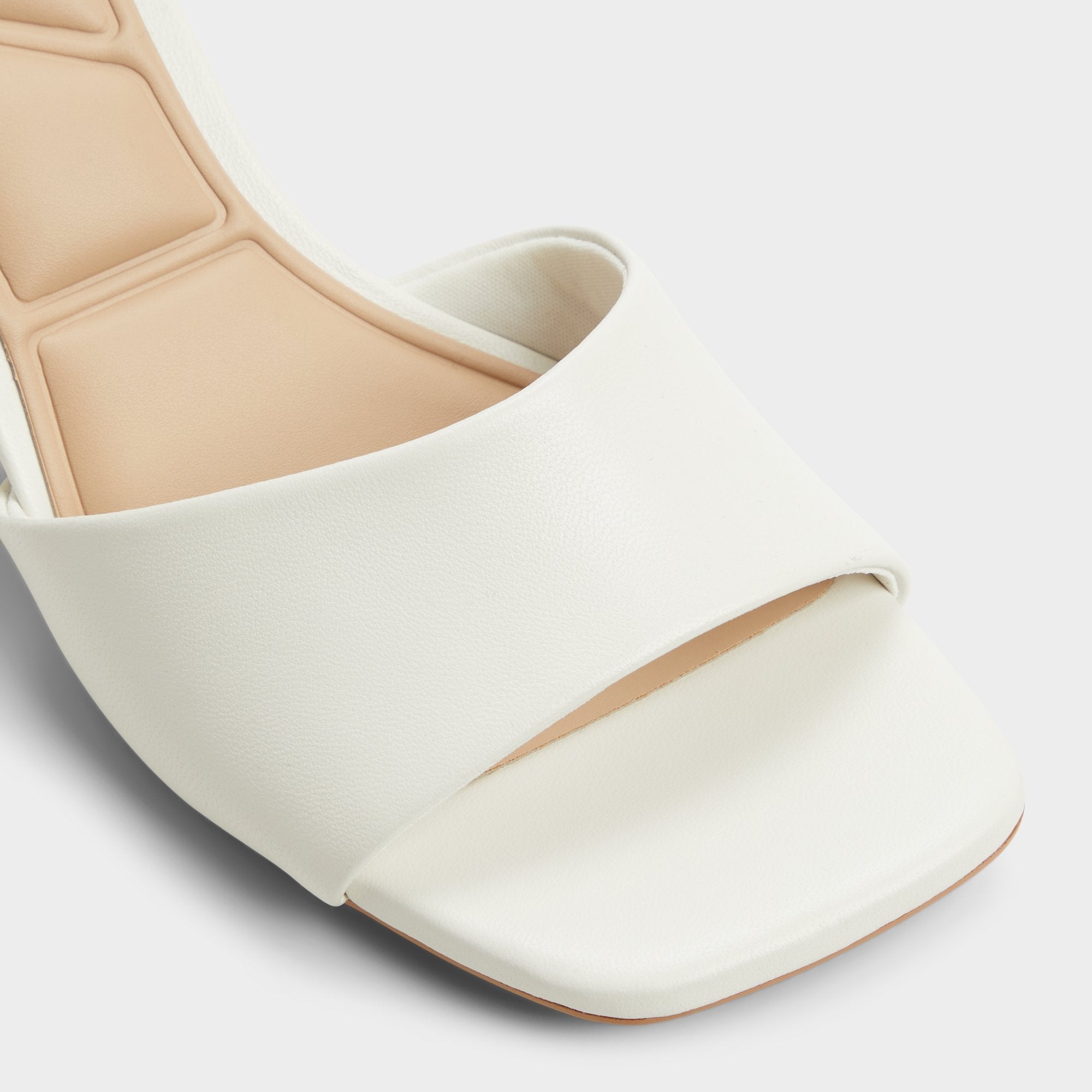 Block heel Tisha White Women's Heeled mules - Heeled mule