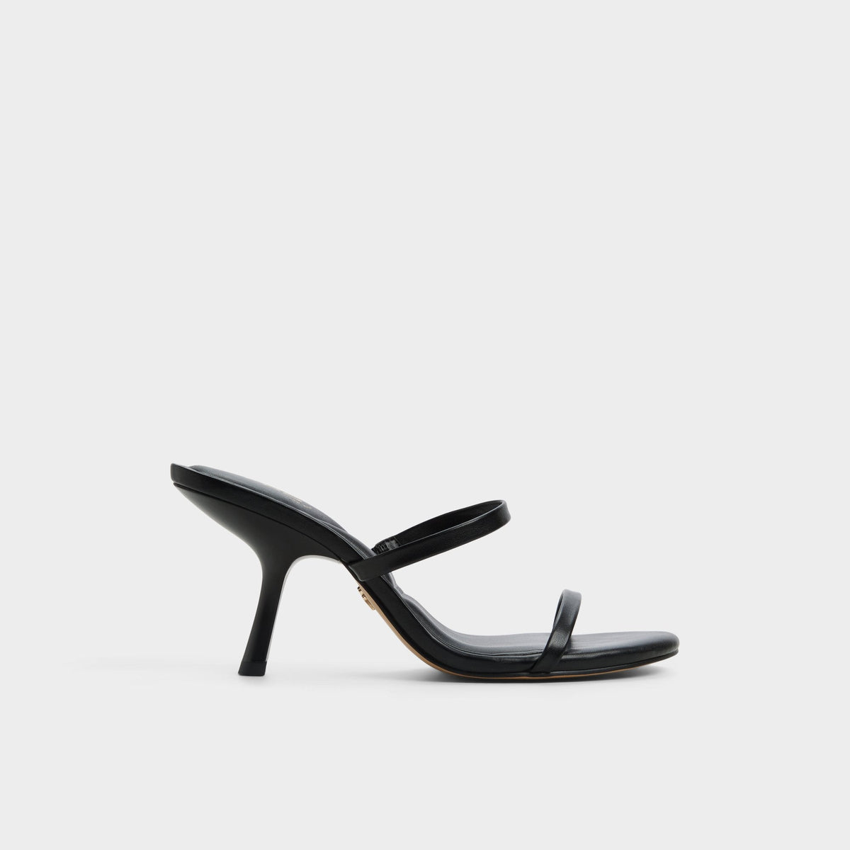Avelinda in Black - Heeled mule