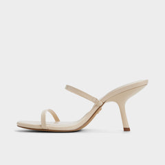 Avelinda in Cream - Heeled mule