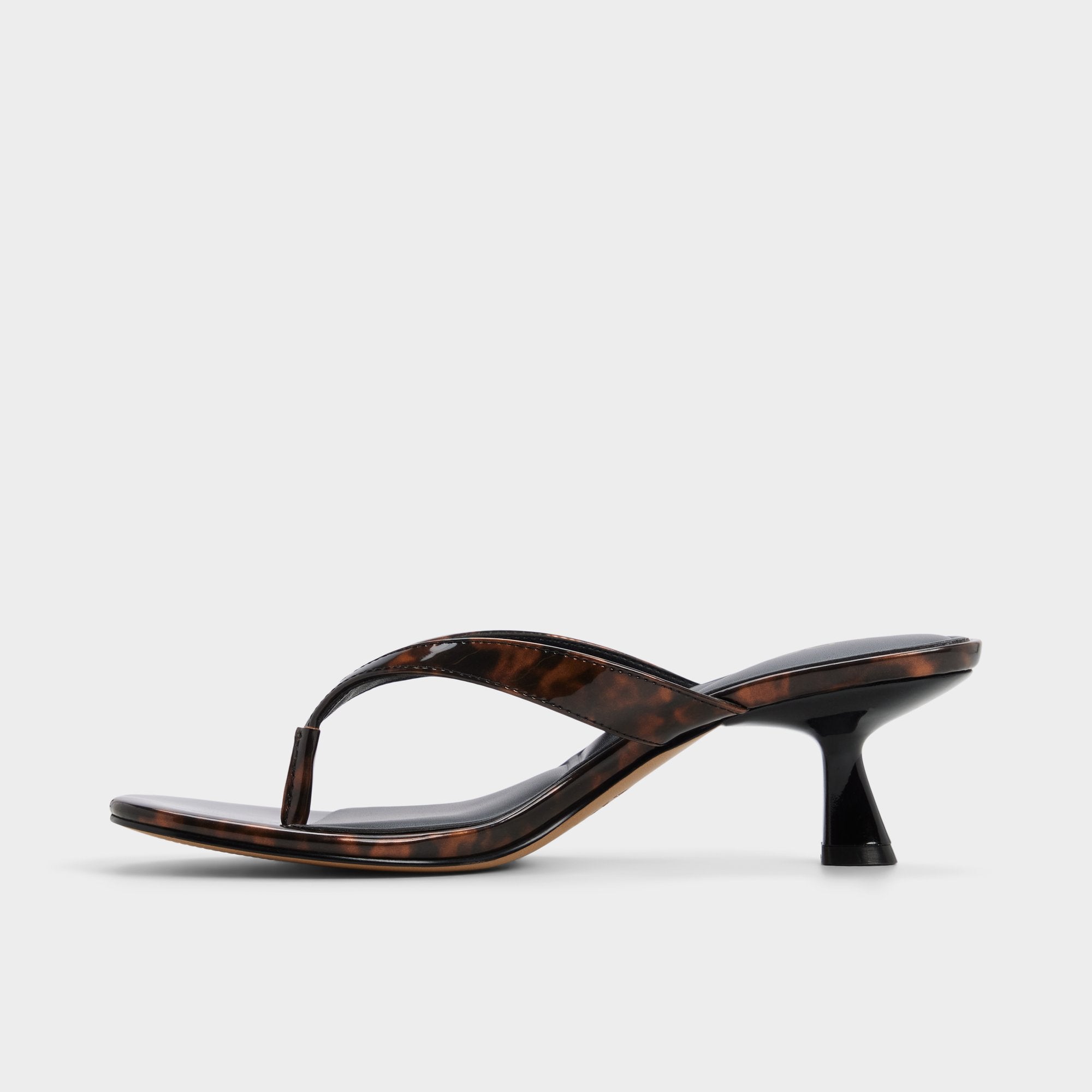 Jump in Open Brown - Heeled flip flop Kitten heel