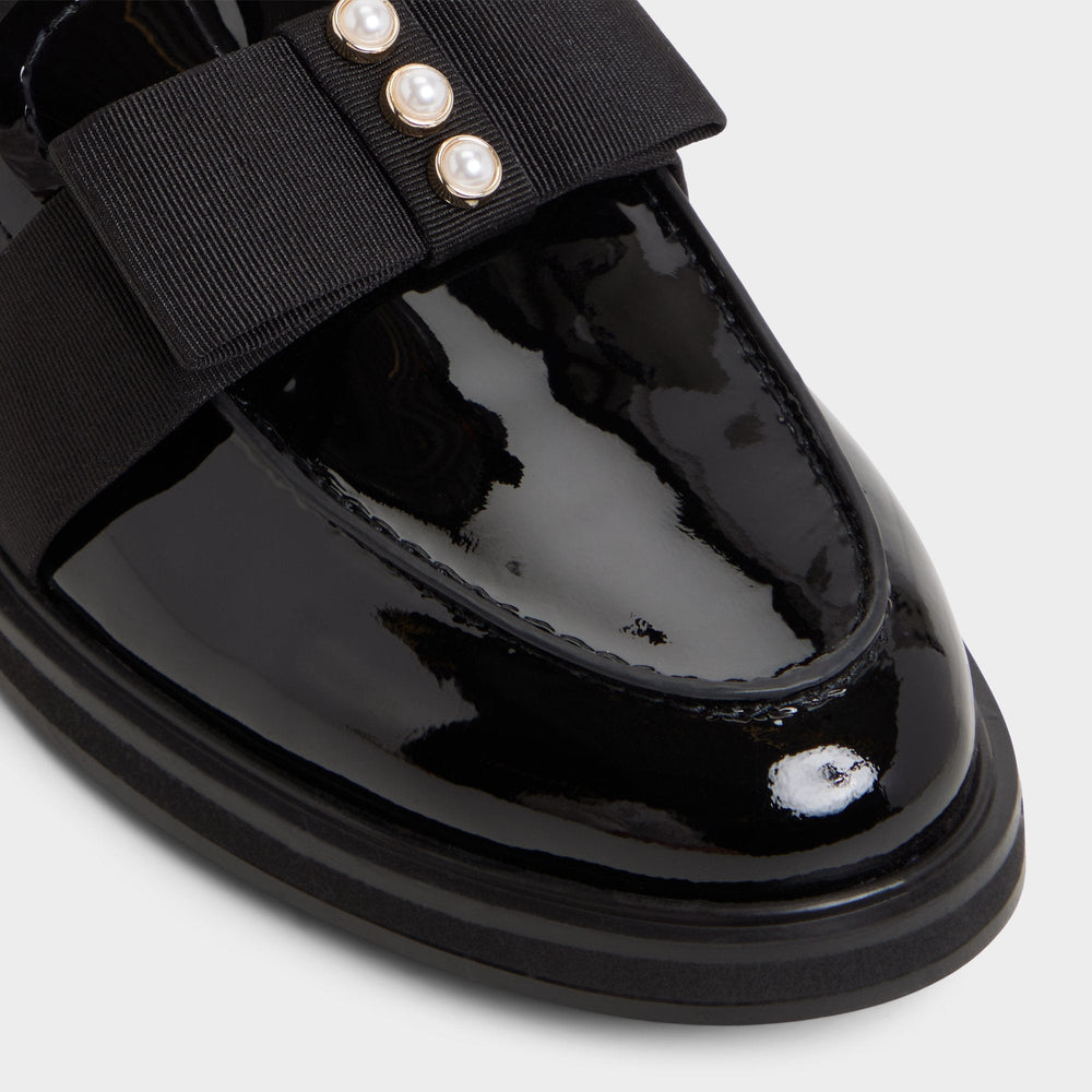 Bissom in Black - Loafer Block heel