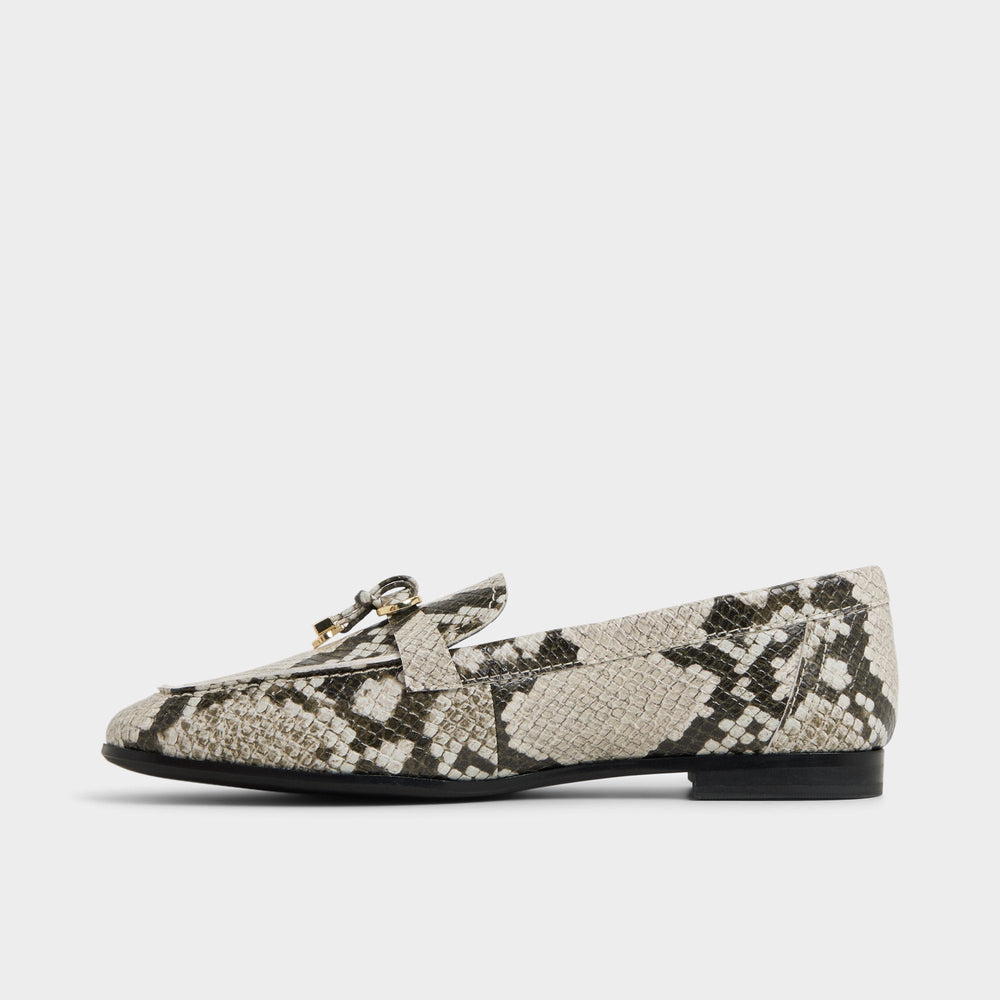 Ybilide White/Black Women's Loafers & Oxfords - Loafer