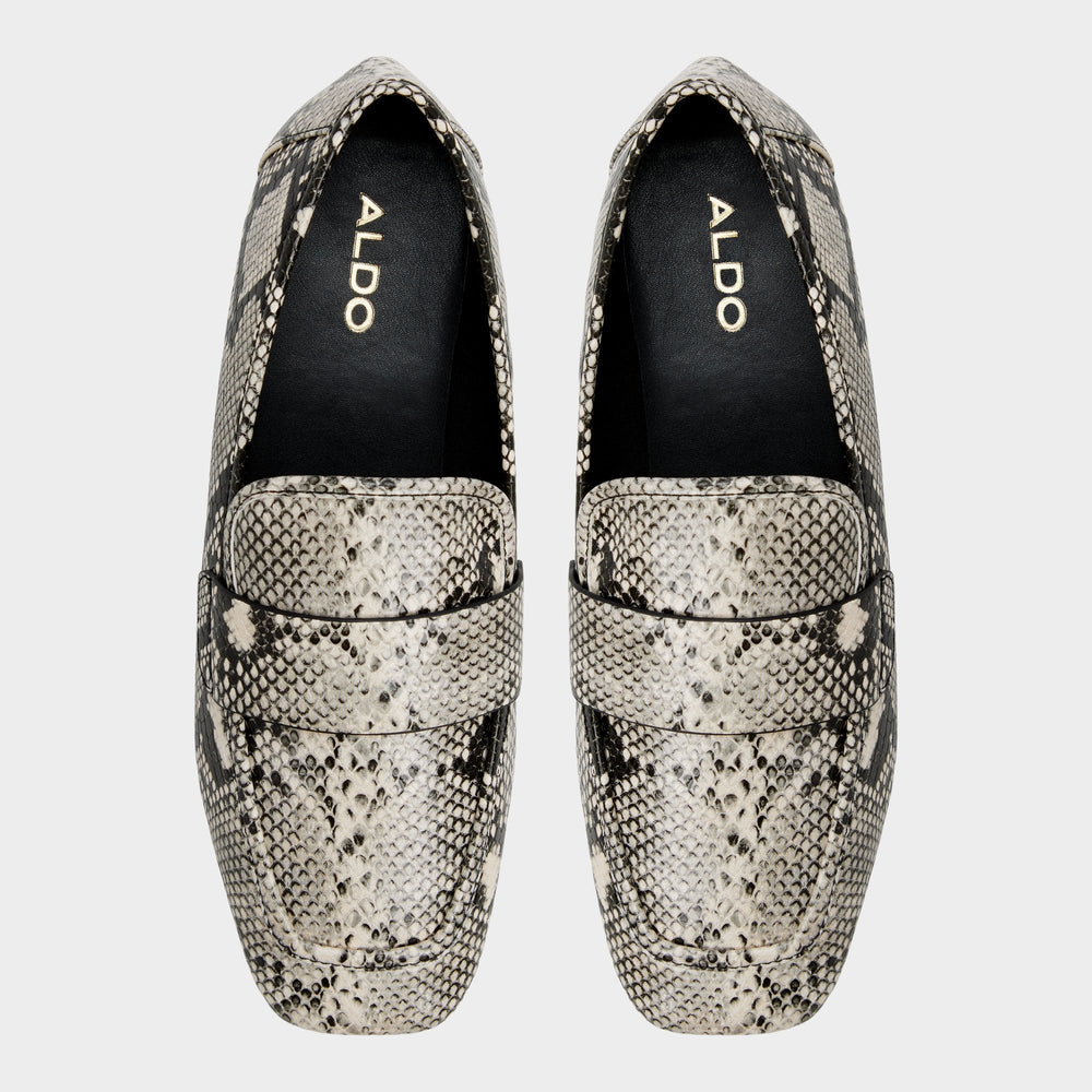 Bellamyy Black/White Women's Loafers & Oxfords - Loafer