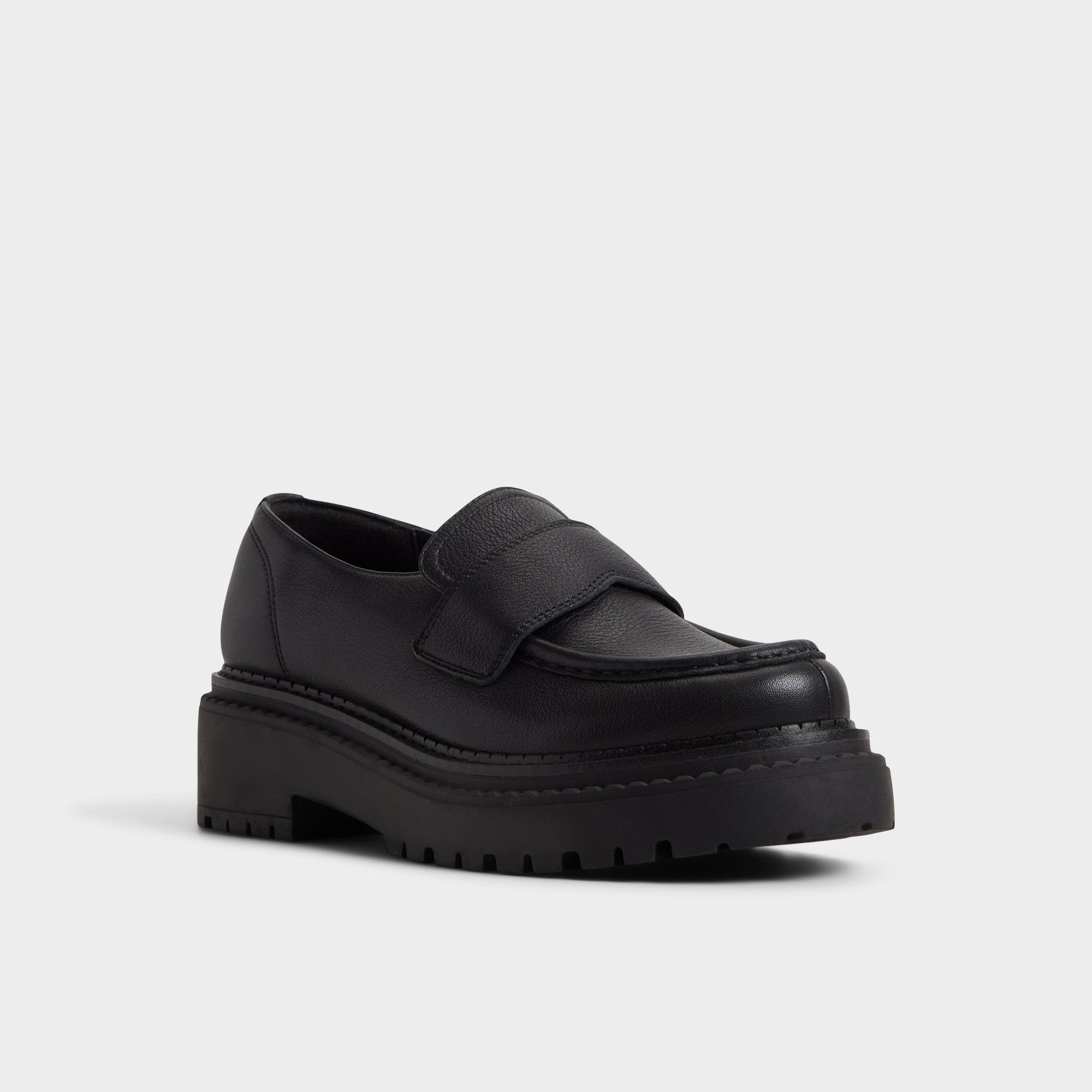 Lug sole Miravella in Black - Loafer