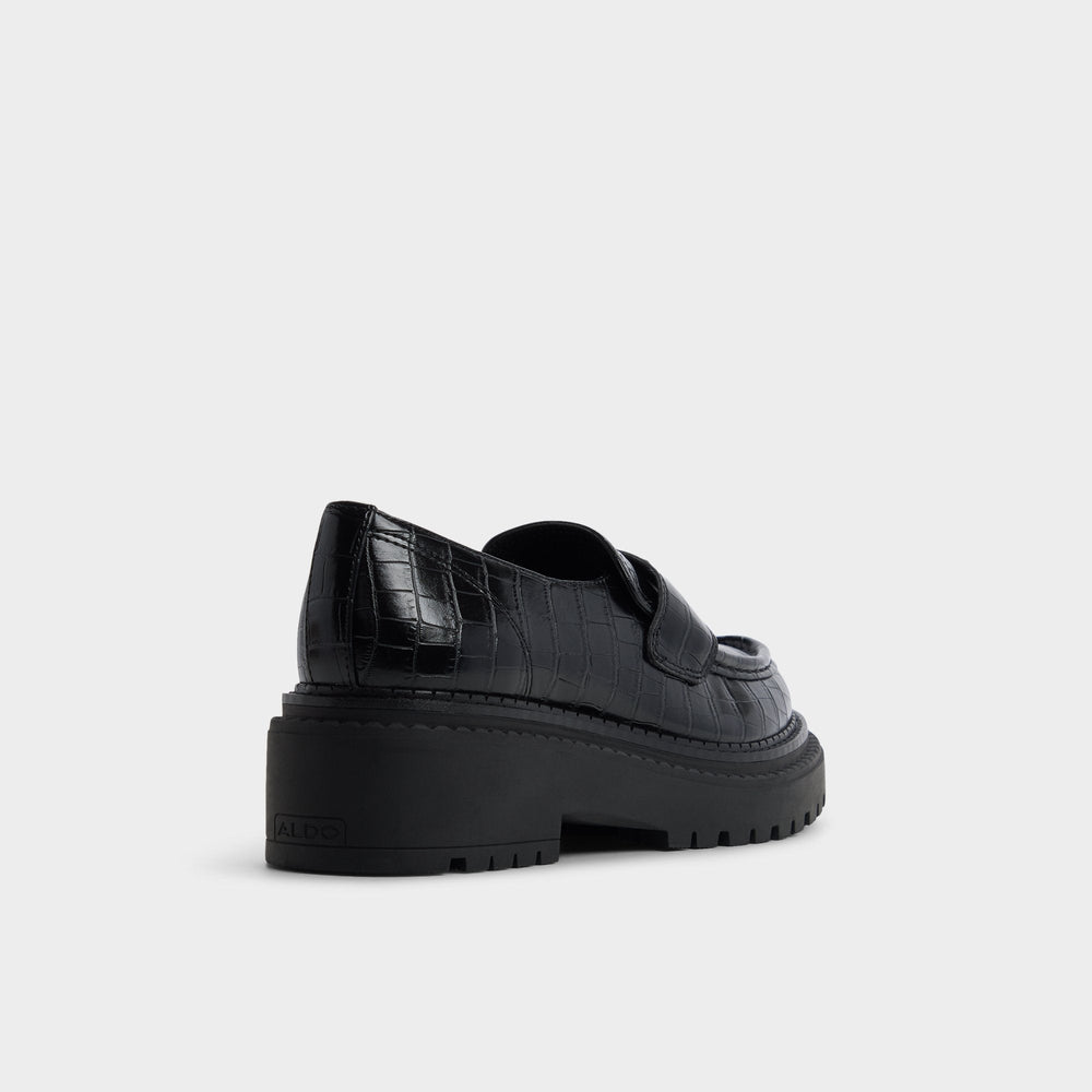 Lug sole Miravelle in Black - Loafer