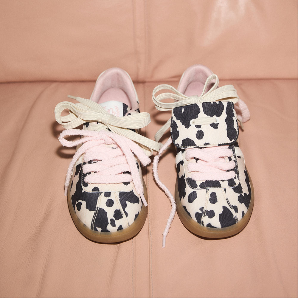 Itsneaker in White Black - Sneaker Cup sole