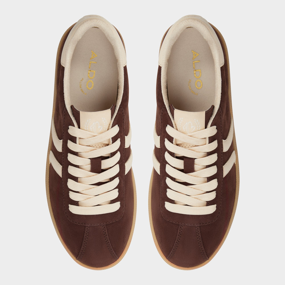 Chicsneaker in Dark Brown - Sneaker Cup sole