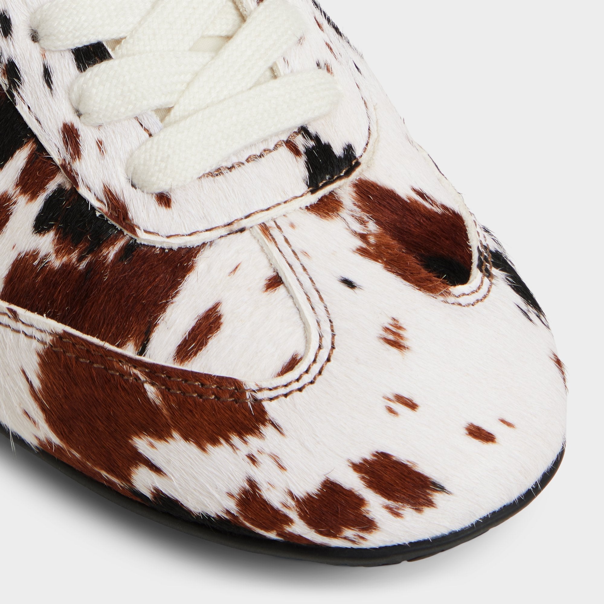 Coolchic in White Combo - Jogger sneaker