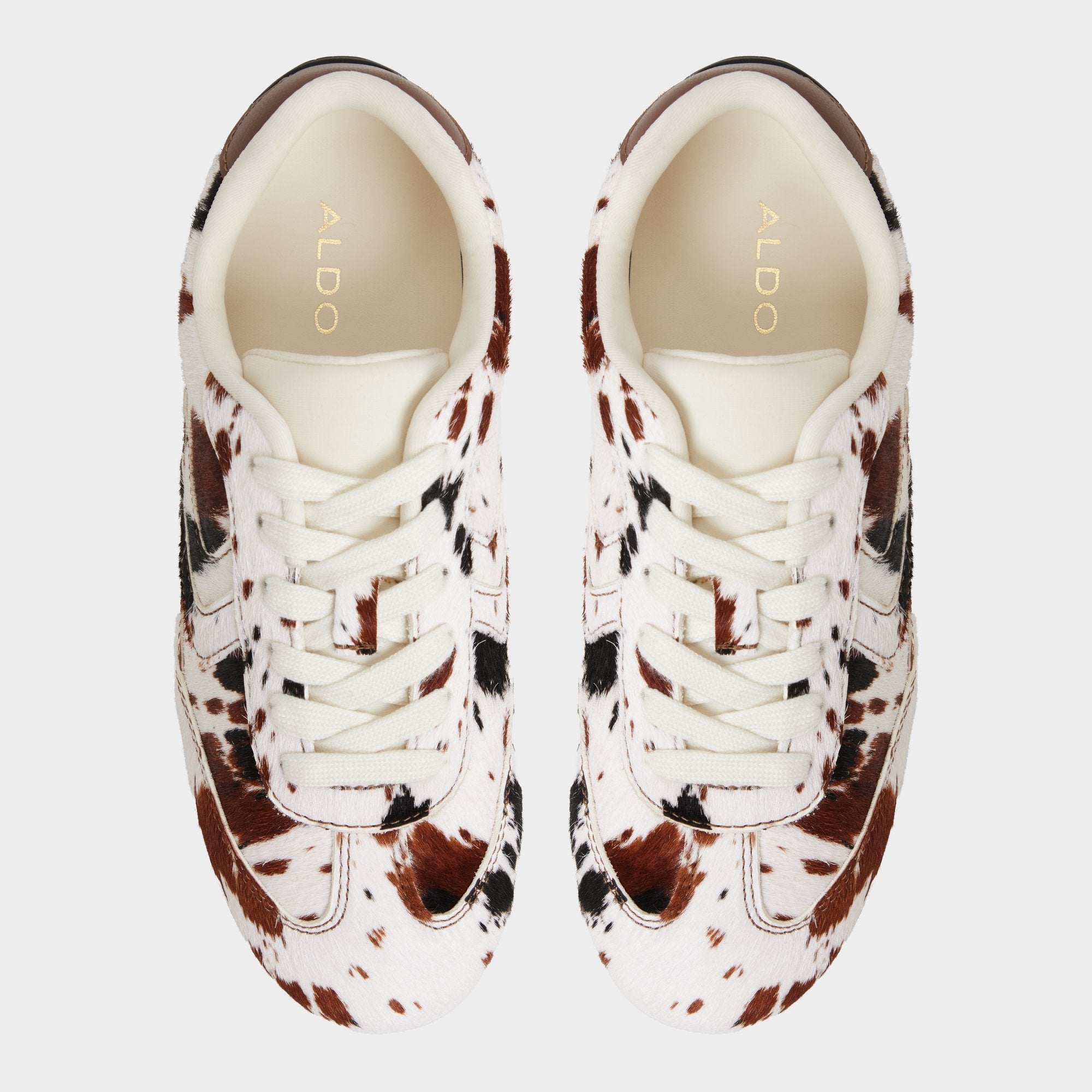 Coolchic in White Combo - Jogger sneaker