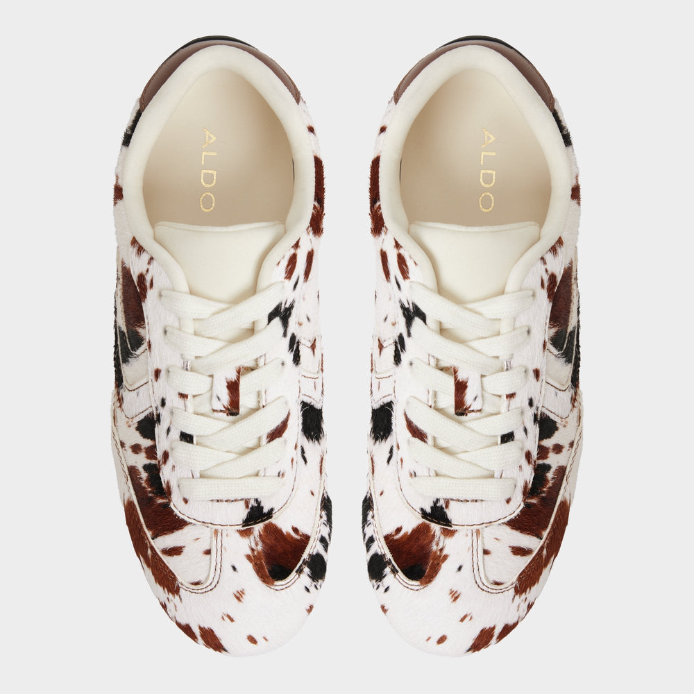 Coolchic in White Combo - Jogger sneaker
