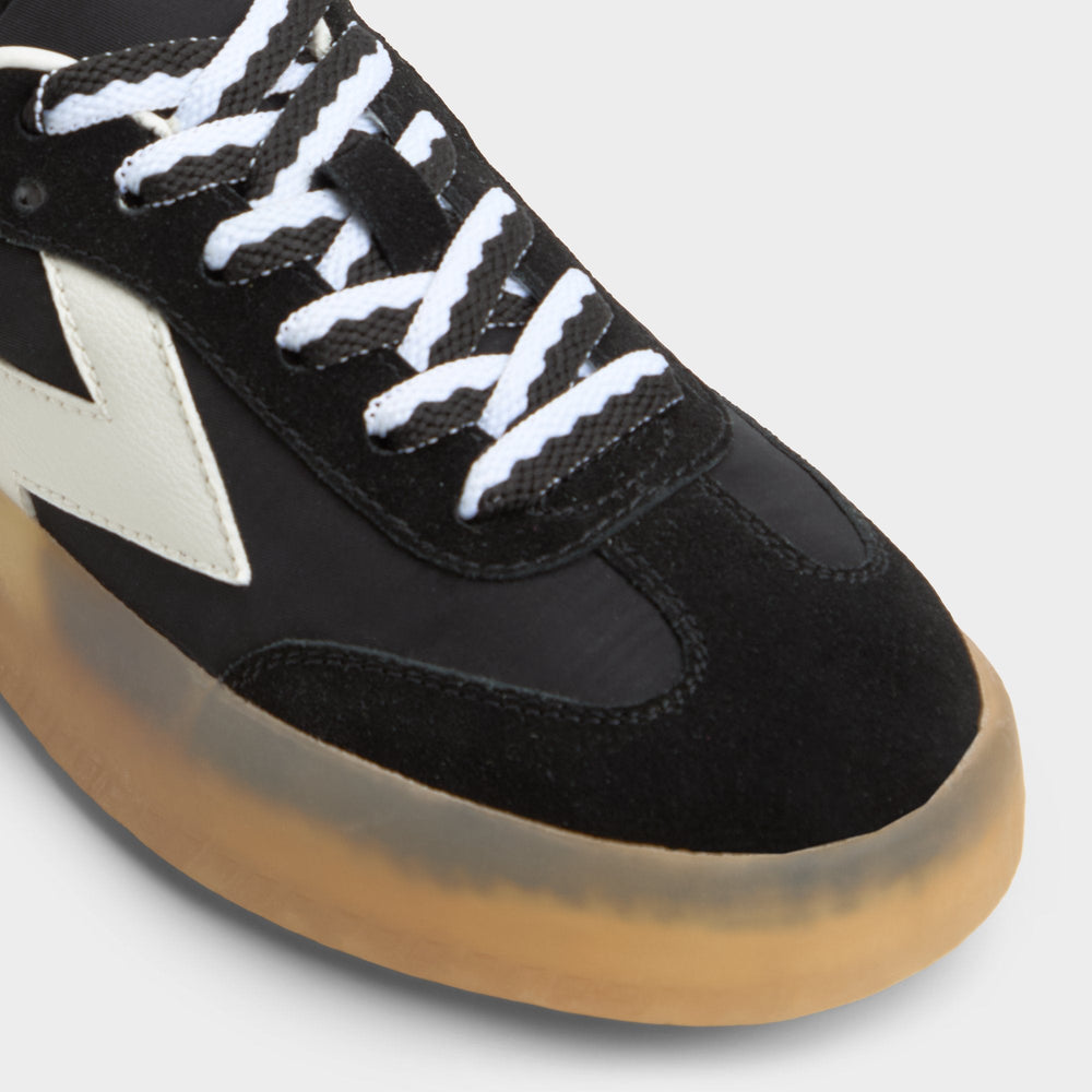 Retrostep Black Women's Low top sneakers - Low top sneaker