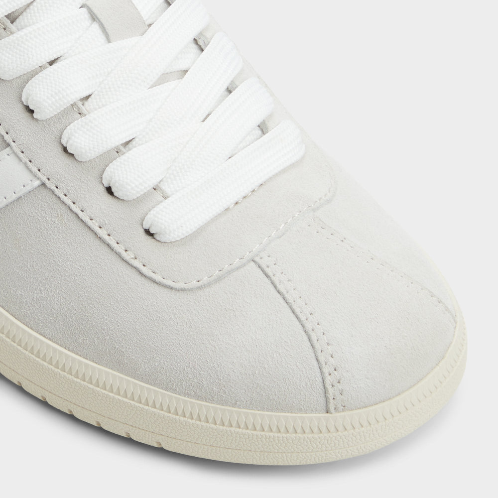 Chicsneaker Light Grey Women's Low top sneakers - Low top sneaker Cup sole