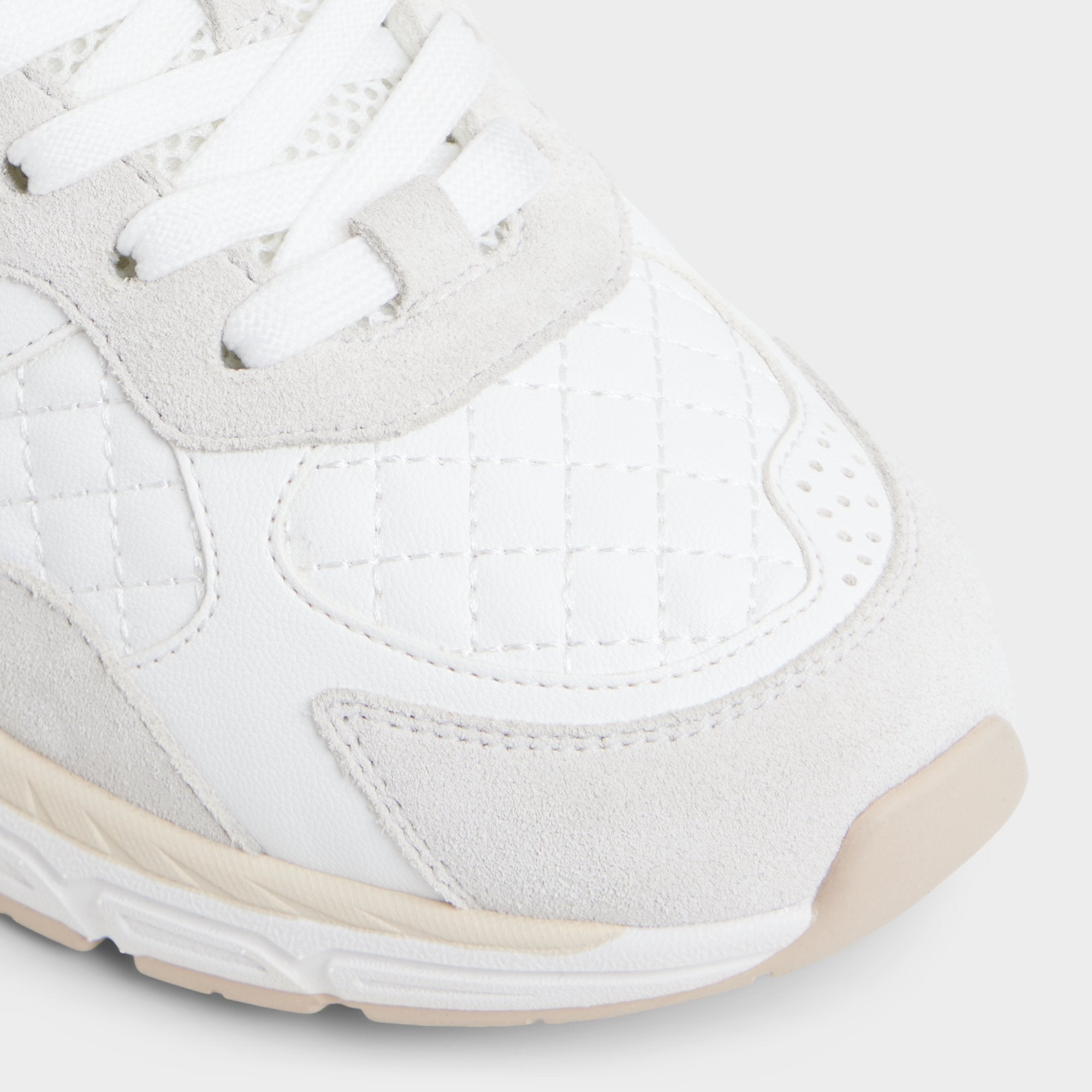 Pillowsnkr in L White - Jogger sneaker