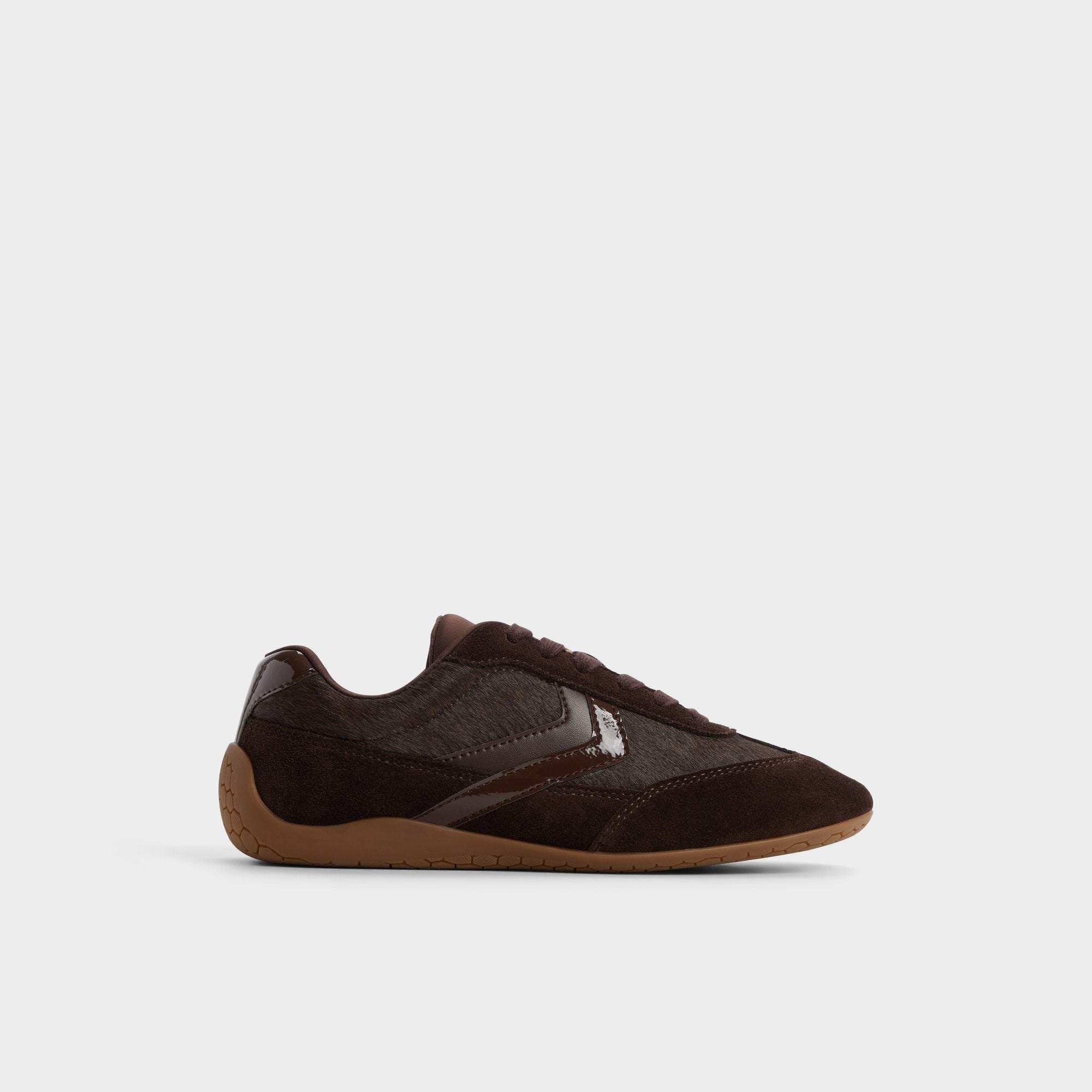 Coolchic in Dark Brown - Jogger sneaker
