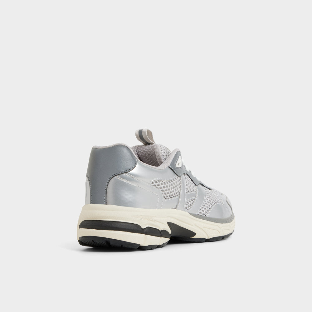 Pillowsnkr in L Silver - Jogger sneaker