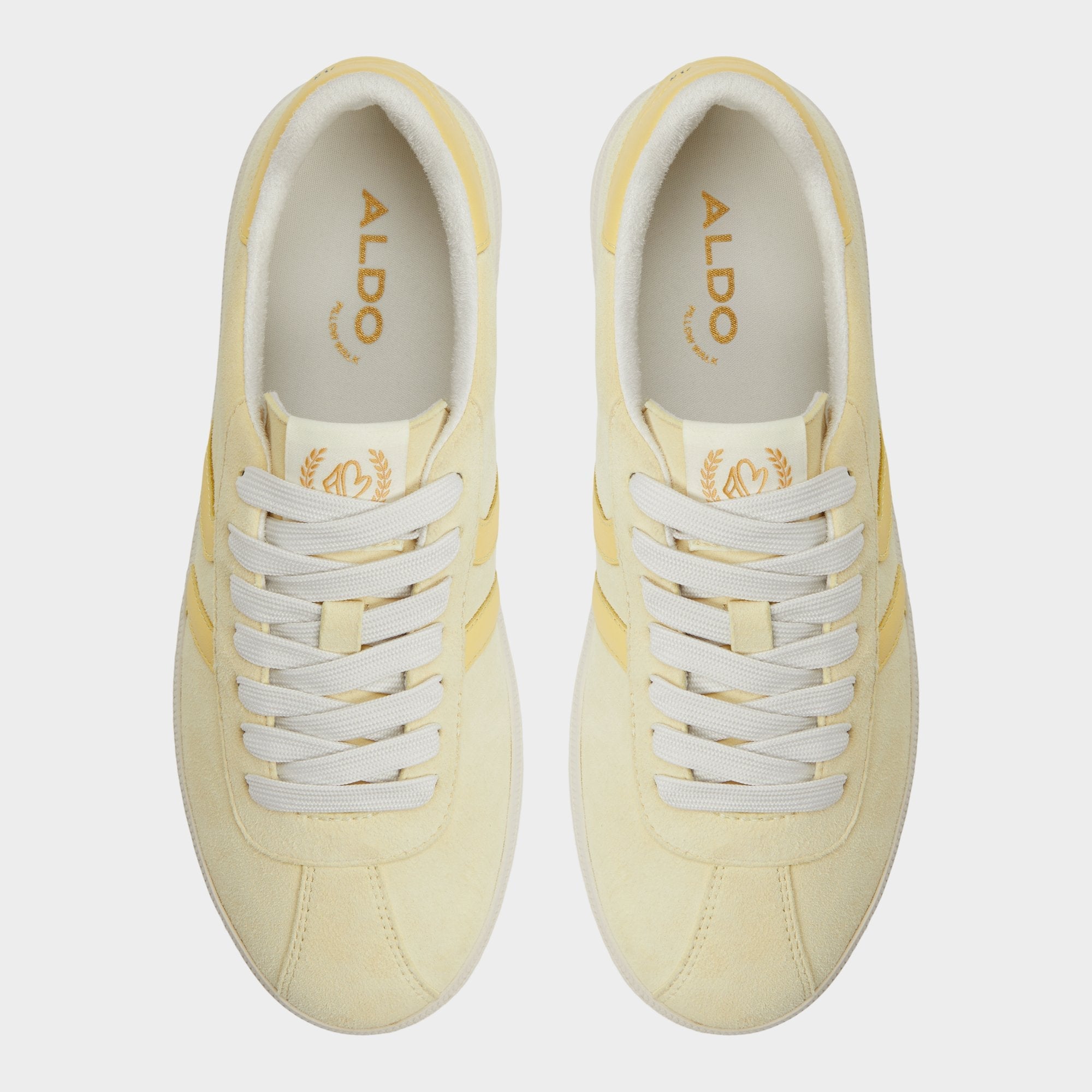 Cup sole Chicsneaker Light Yellow Women's Low top sneakers - Low top sneaker