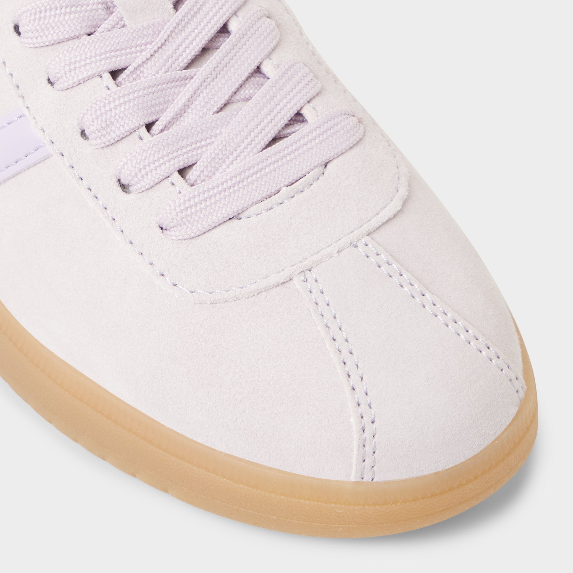 Chicsneaker Light Purple Women's Low top sneakers - Low top sneaker Cup sole