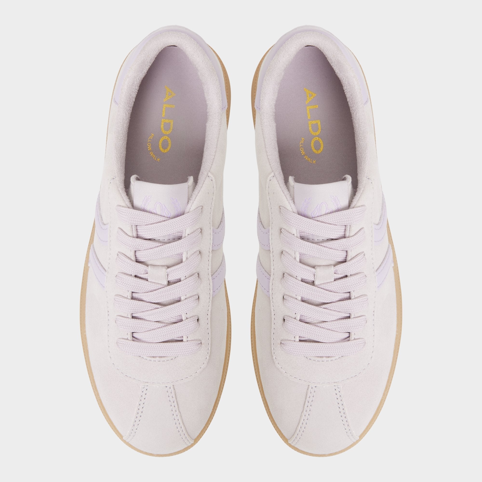 Chicsneaker Light Purple Women's Low top sneakers - Low top sneaker Cup sole