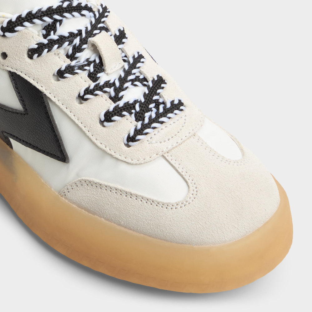 Retrostep White/Black Women's Low top sneakers - Low top sneaker Jogger sole