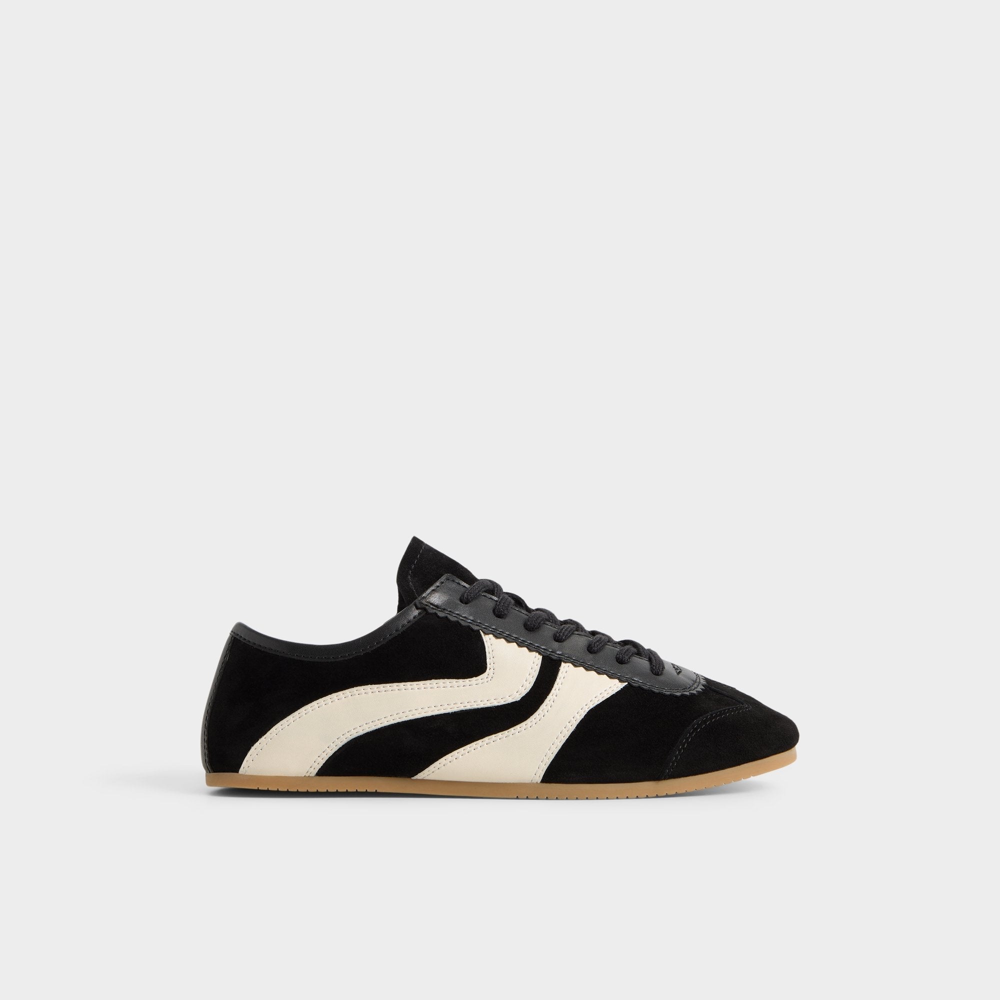 Jogger sole Adrelya in Black - Jogger sneaker