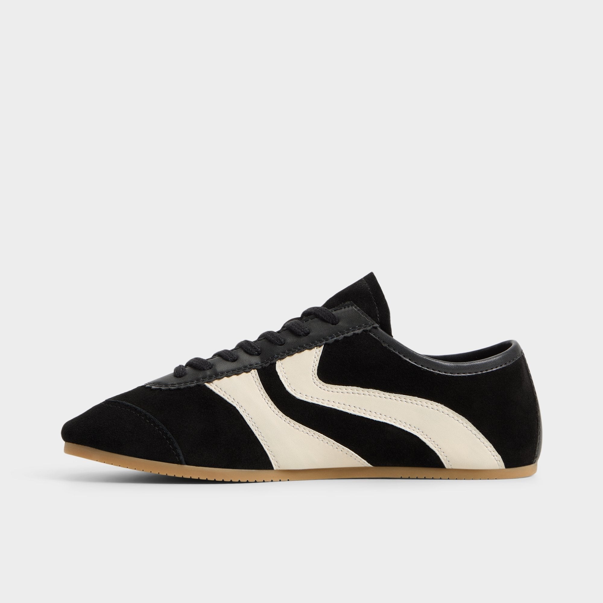 Jogger sole Adrelya in Black - Jogger sneaker