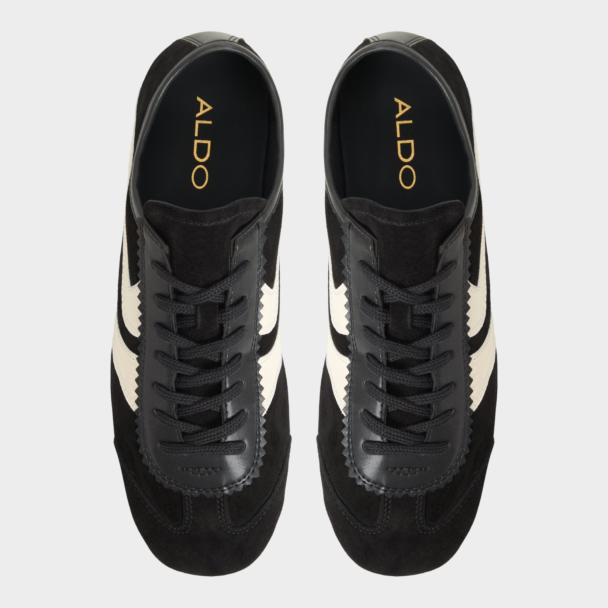 Jogger sole Adrelya in Black - Jogger sneaker