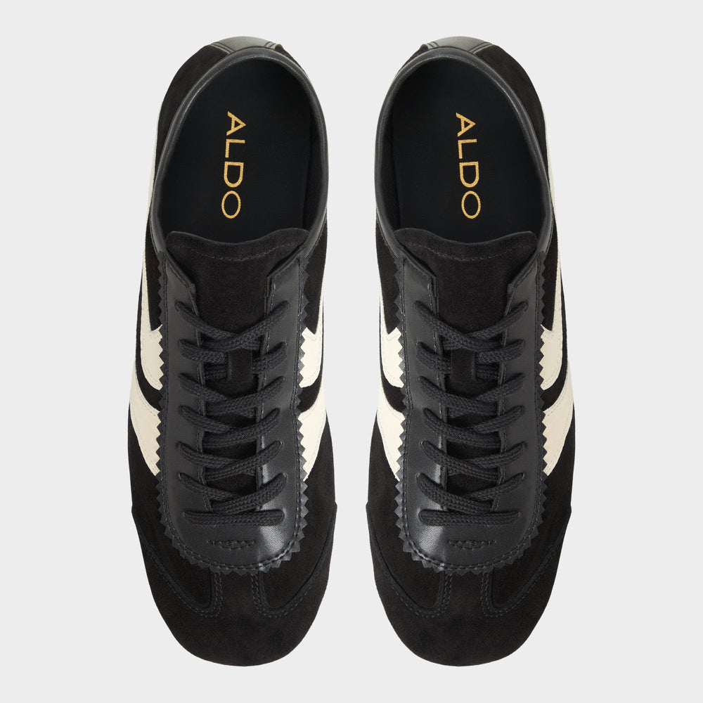 Jogger sole Adrelya in Black - Jogger sneaker