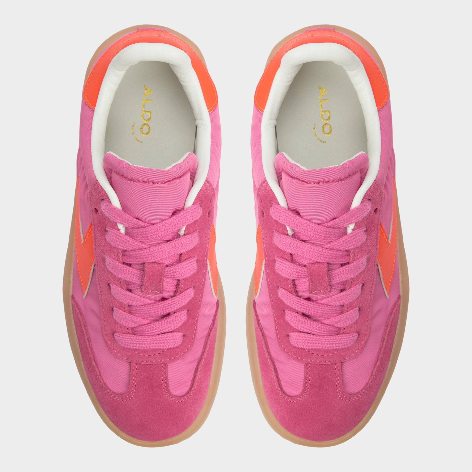 Retrostep Bright Pink Women's Low top sneakers - Low top sneaker Jogger sole