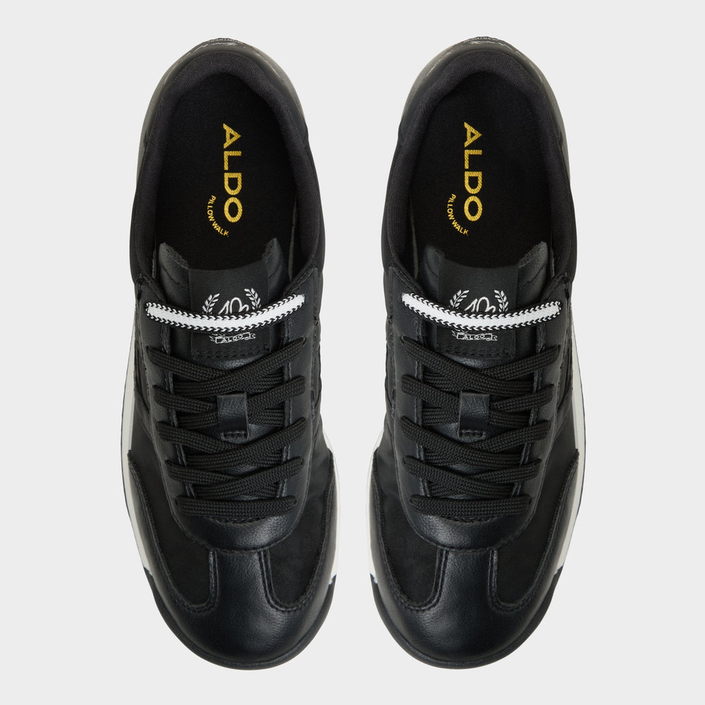 Jogger sole Stepcount Black Women's Low top sneakers - Jogger sneaker