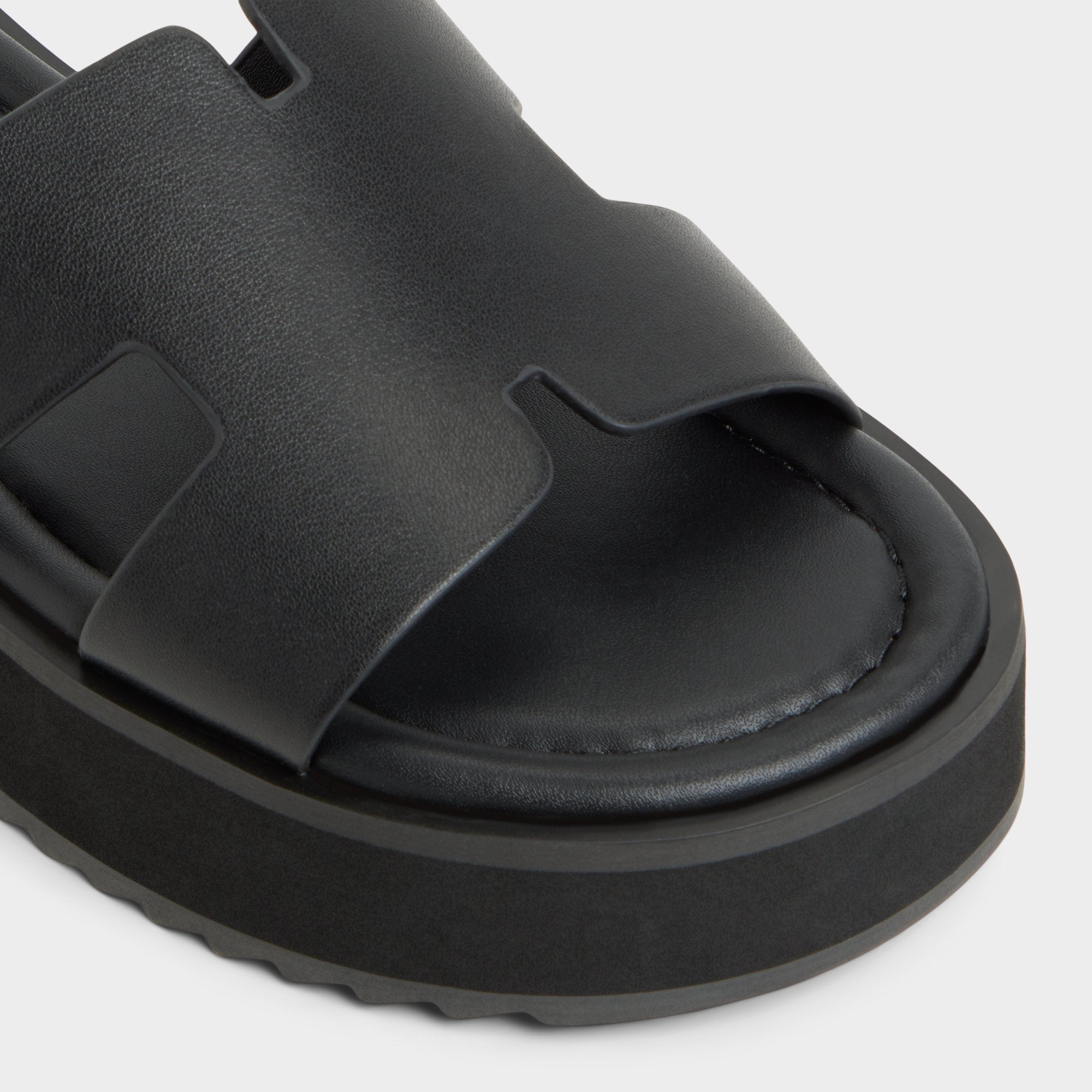 Anayelie in Black - Slide sandal Platform