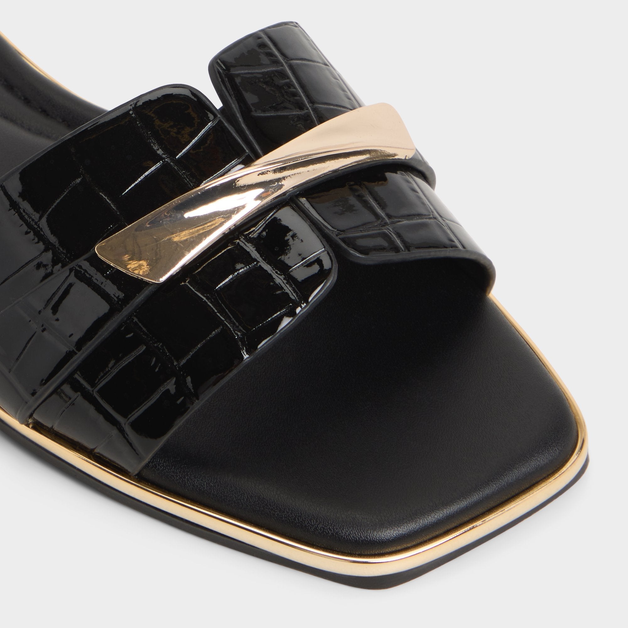 Darlina in Black - Slide sandal