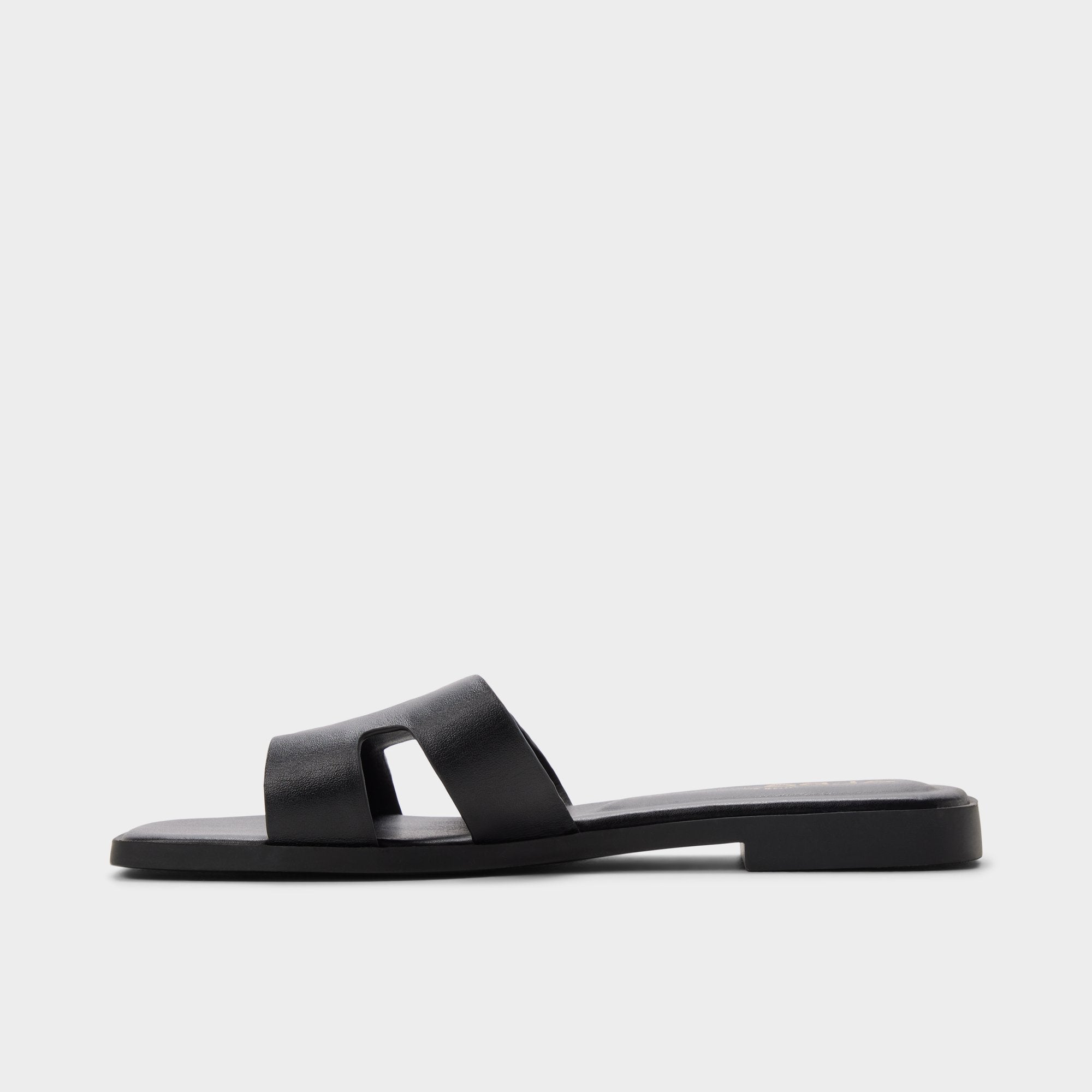 Itsandalb in Black -
