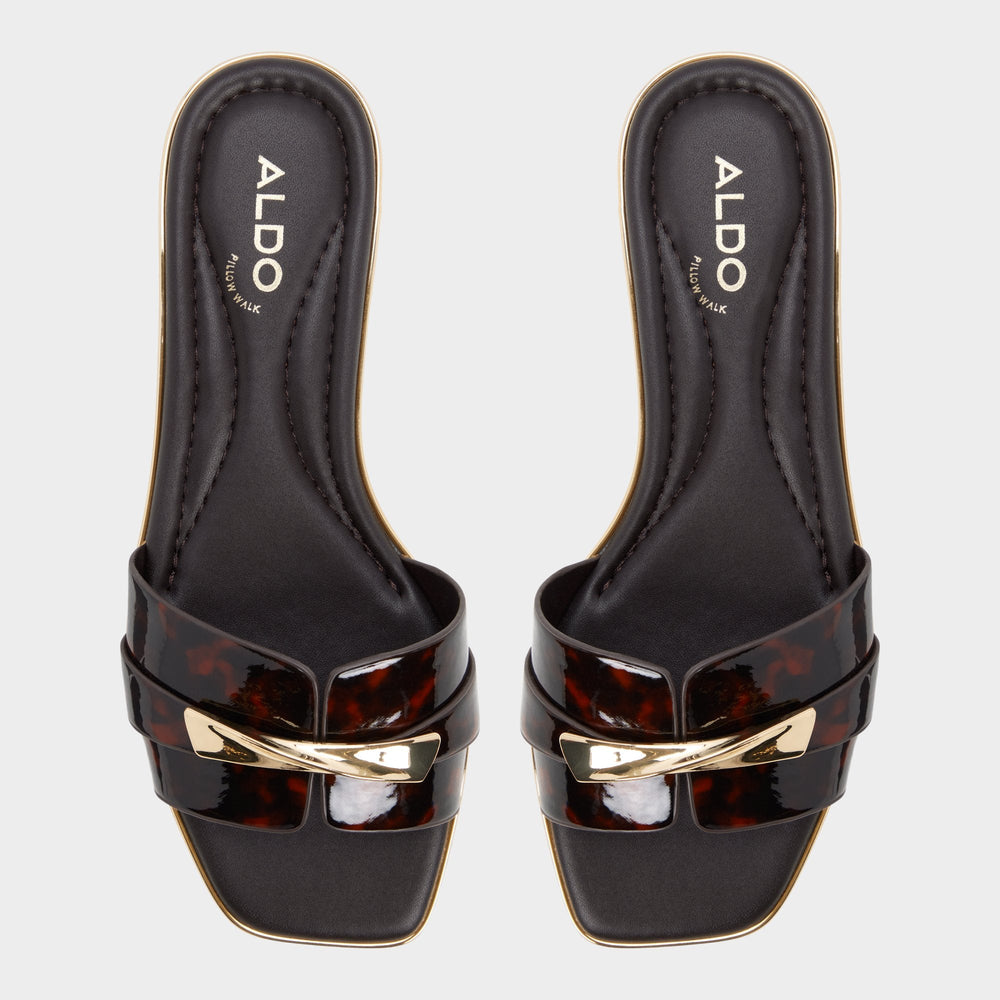 Darlina in Open Brown - Slide sandal