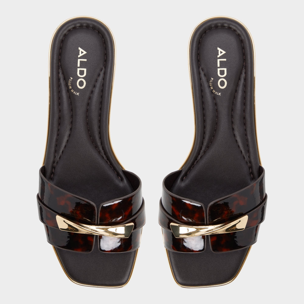 Darlina in Open Brown - Slide sandal