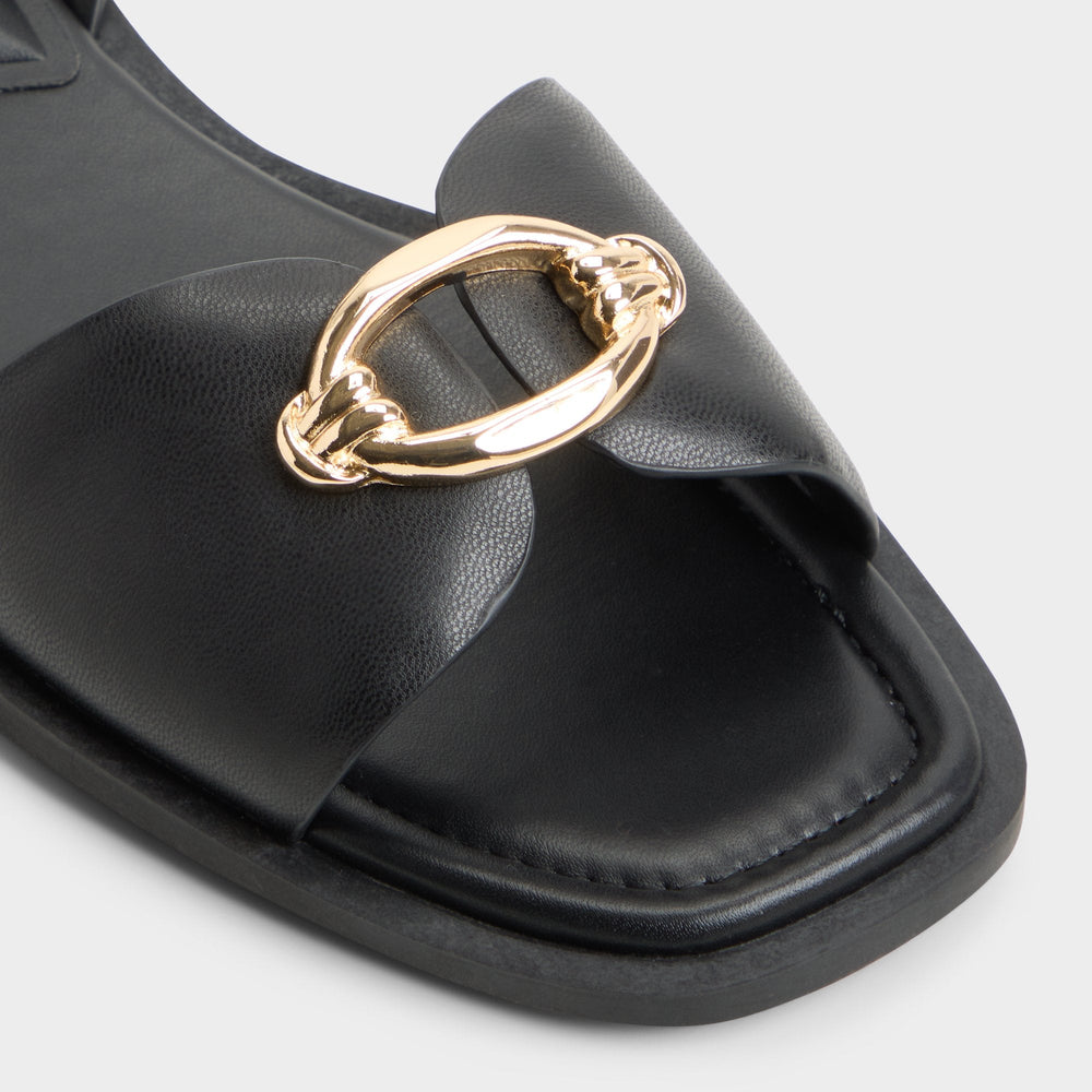 Calelian in Black - Flat sandal