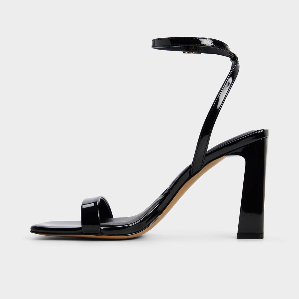 Block heel Azzira in Black - Strappy heeled sandal