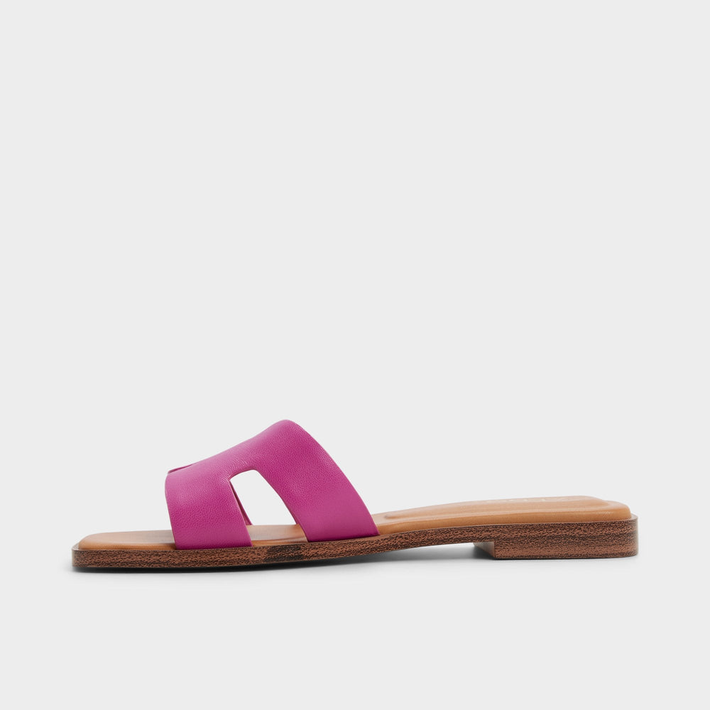 Itsandal in Dark Pink - Slide sandal