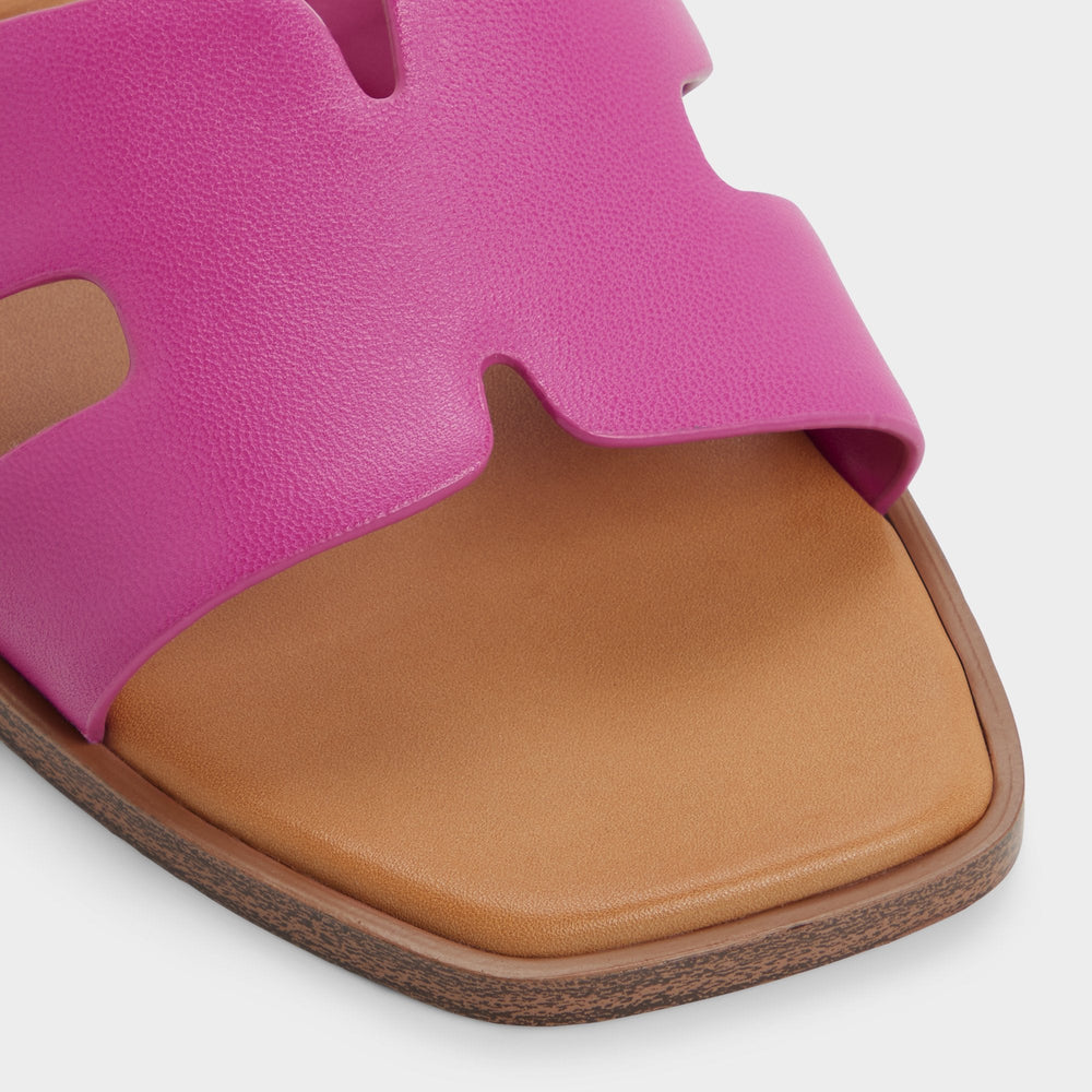 Itsandal in Dark Pink - Slide sandal