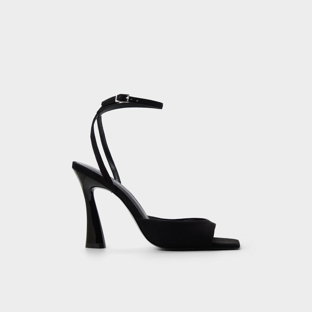 Alisonn in Open Black -