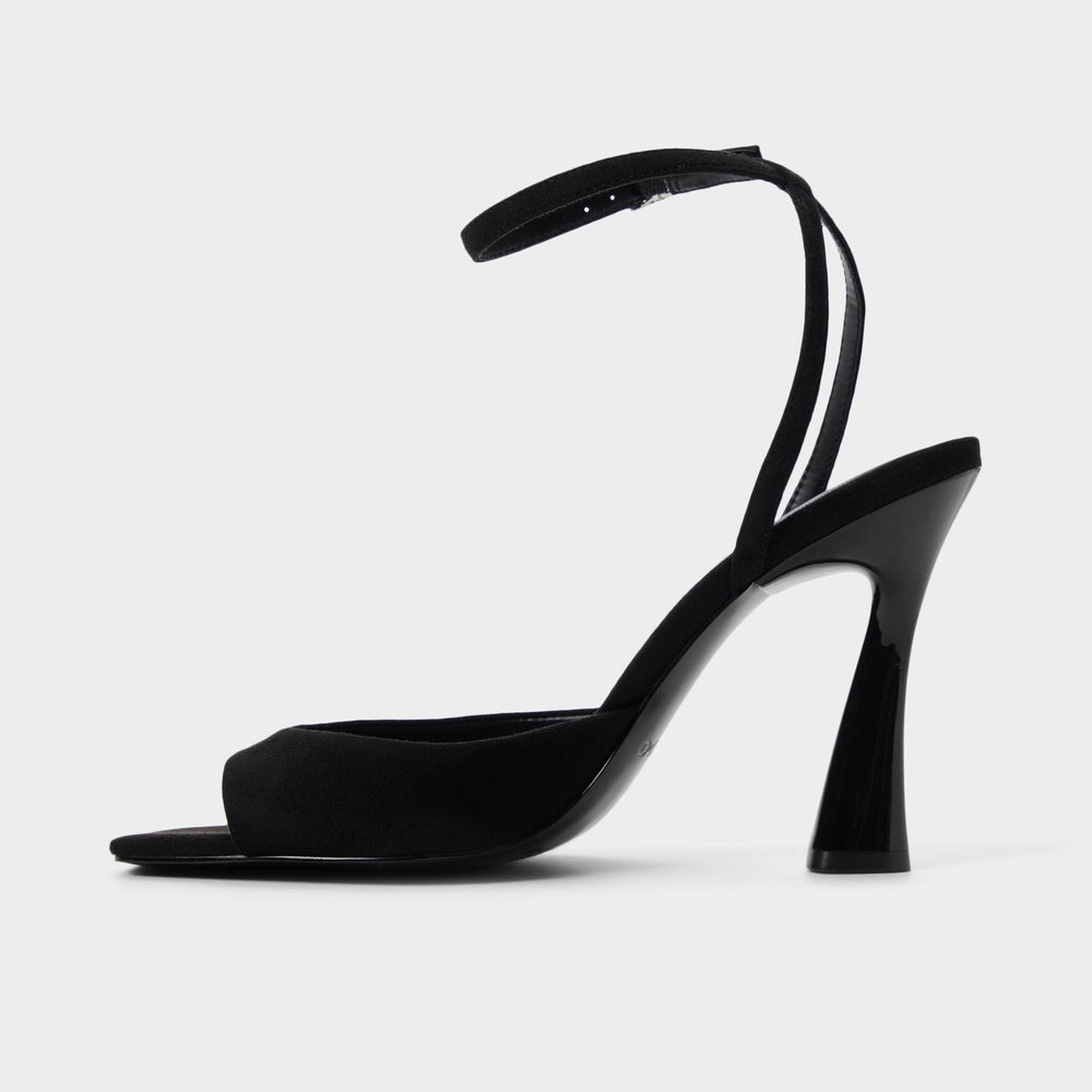 Alisonn in Open Black -