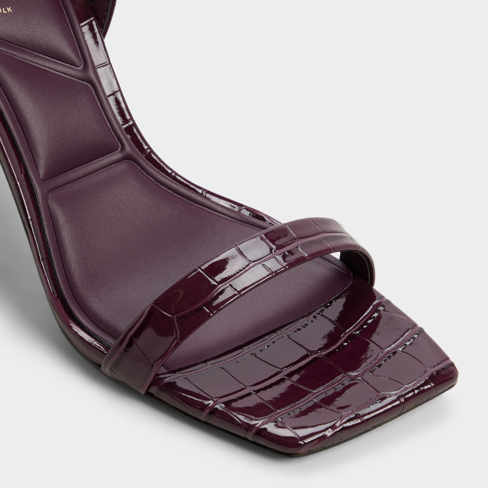 Block heel Azzira in Bordo - Strappy heeled sandal