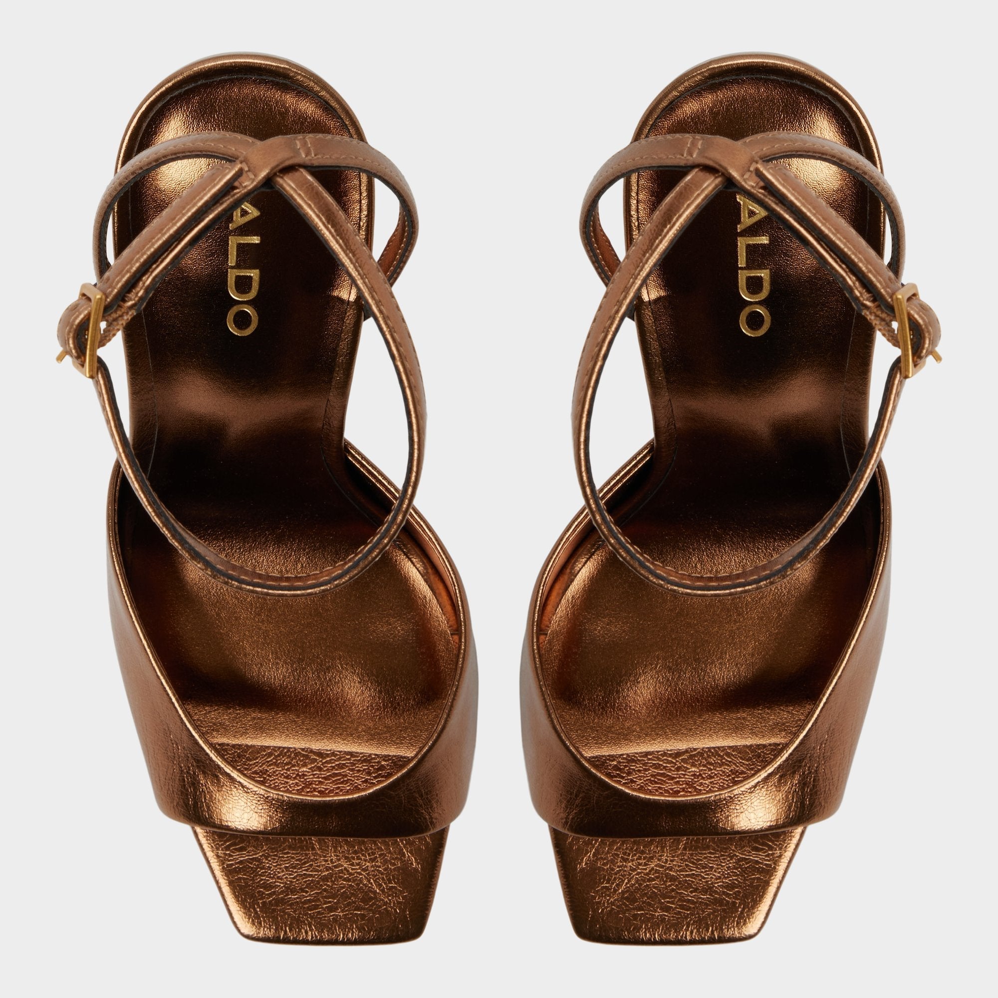 Alisonn in Bronze -