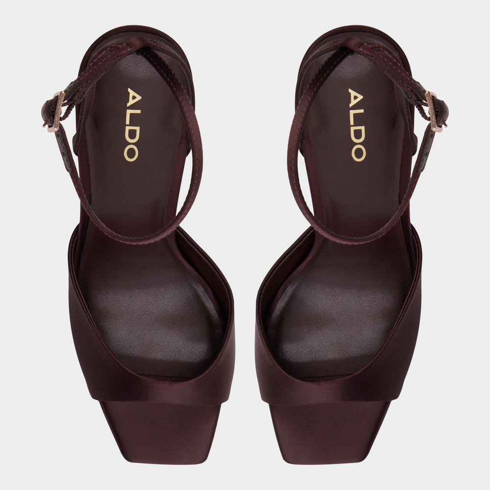 Alisonn in Brown -