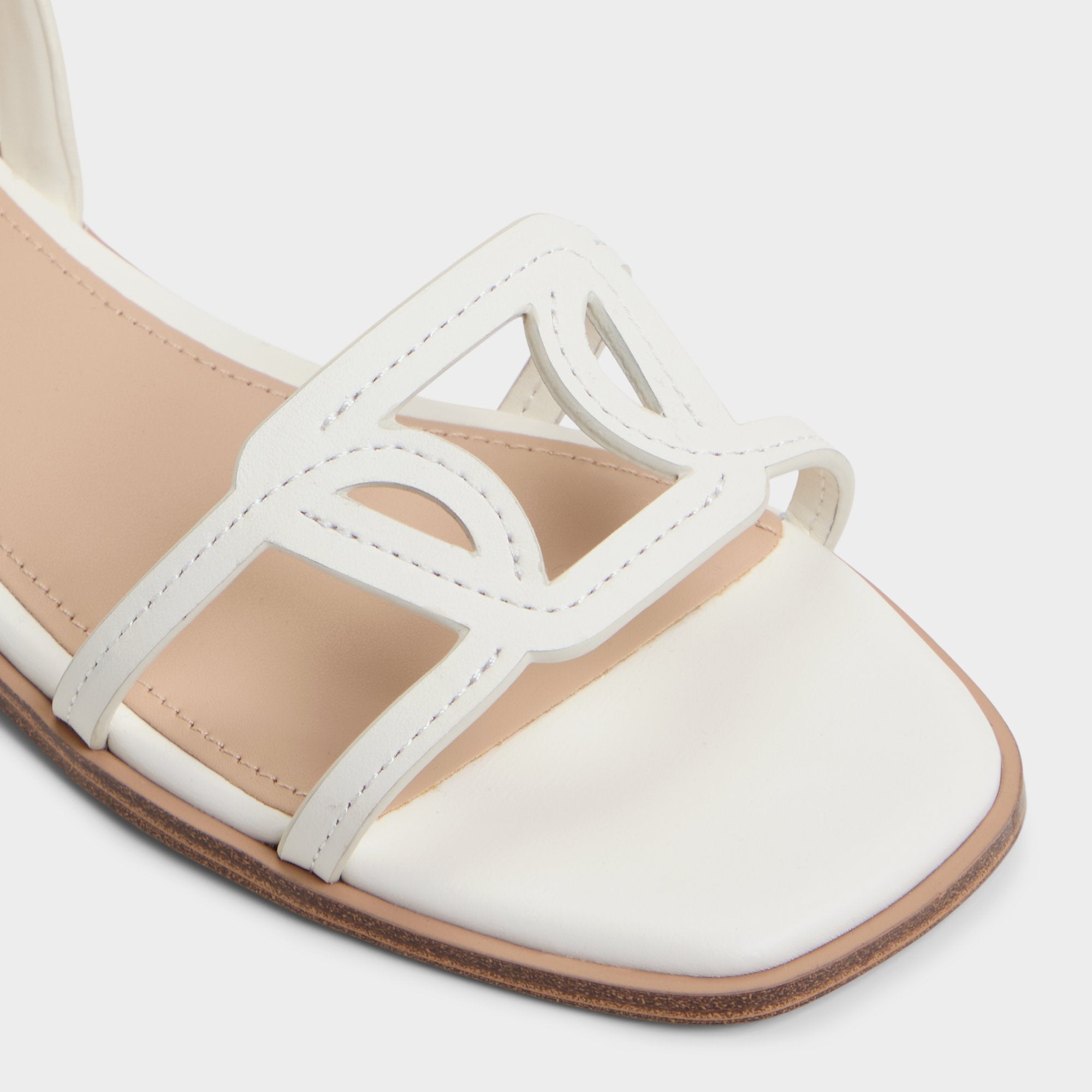 Greengrove White Women's Flats - Flat sandal