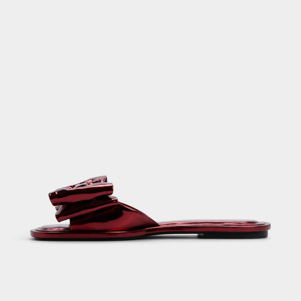 Bowetta in Medium Red - Slide sandal