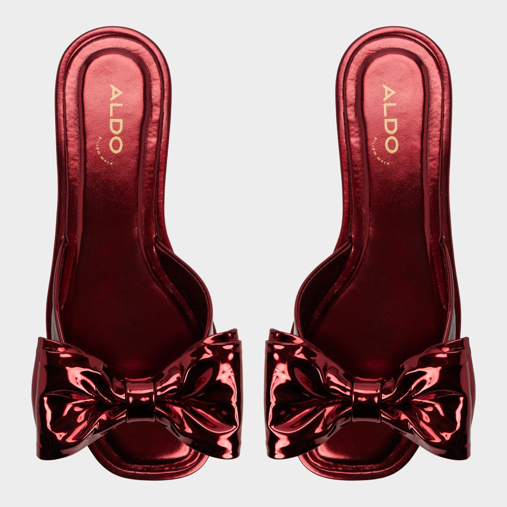 Bowetta in Medium Red - Slide sandal