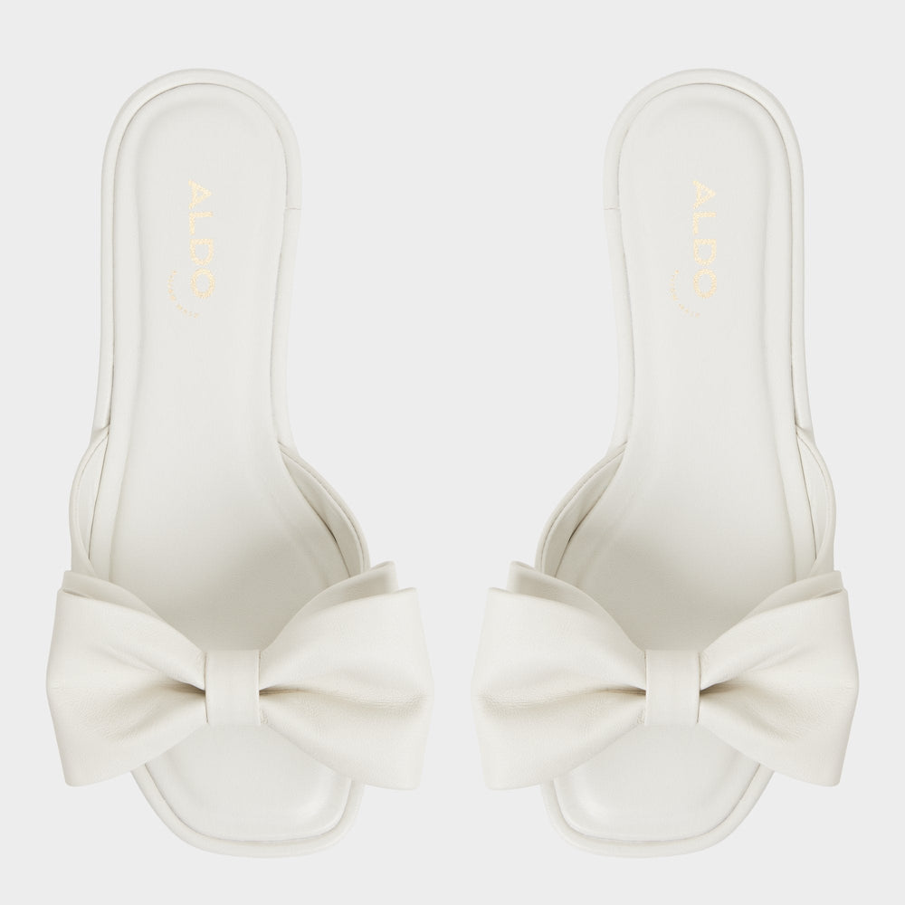 Bowetta in Other White - Slide sandal
