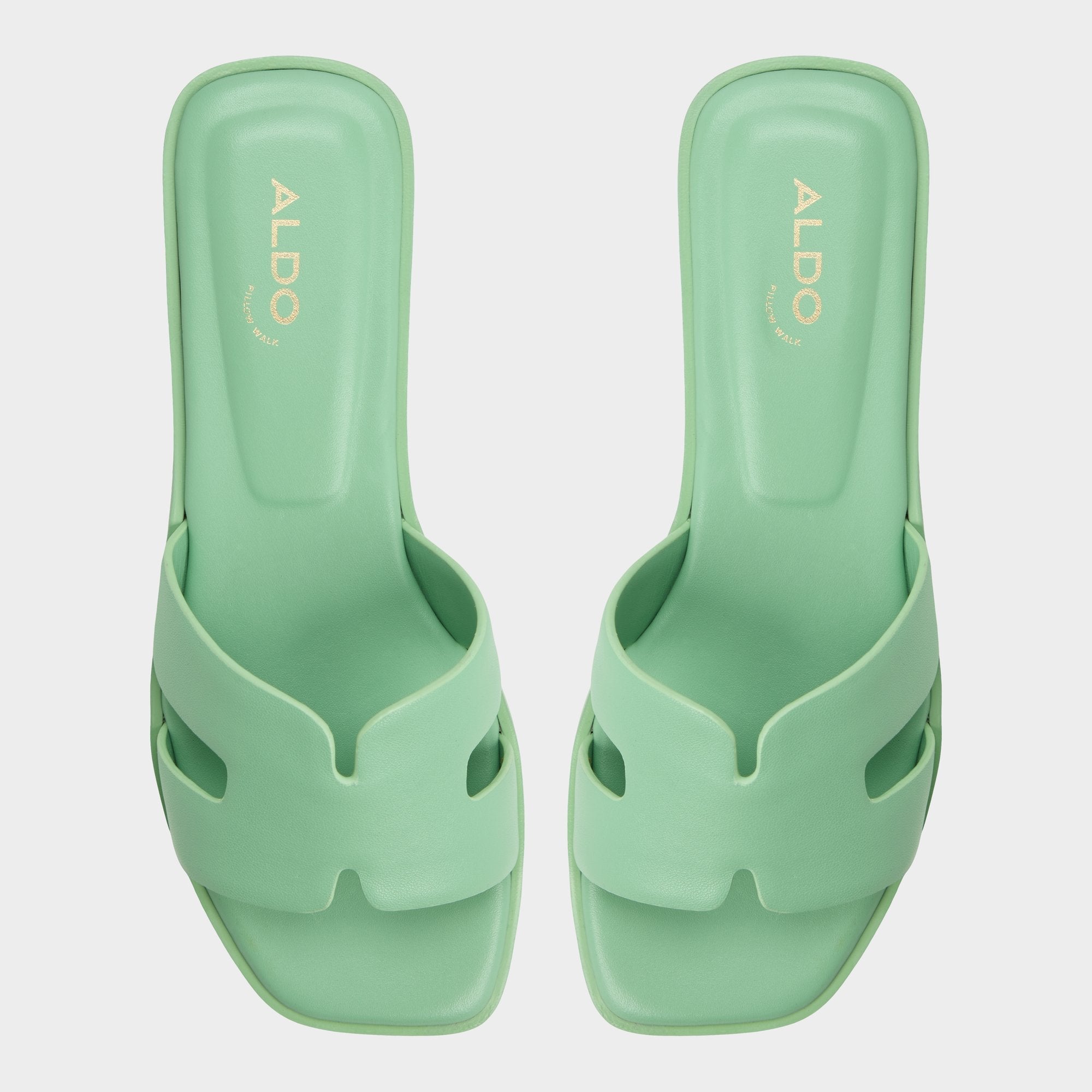 Itsandal Medium Green Women's Flats - Slide sandal