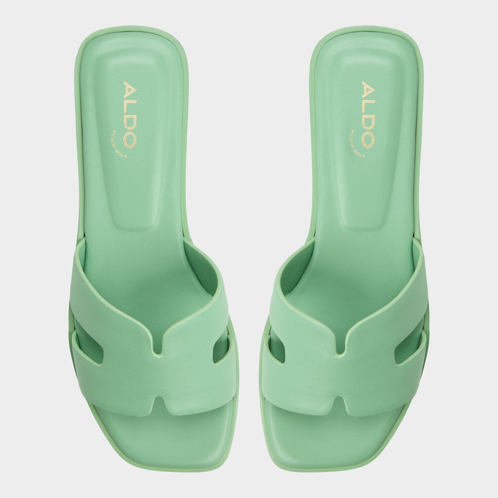 Itsandal Medium Green Women's Flats - Slide sandal